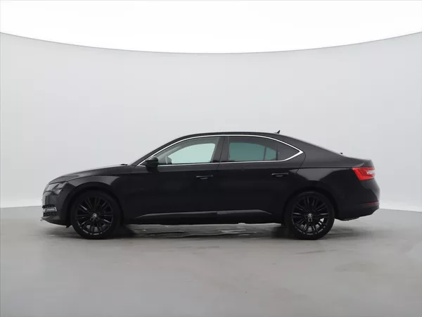 Škoda Superb 2,0 TDI DSG 4x4 CZ Style DPH - foto 4