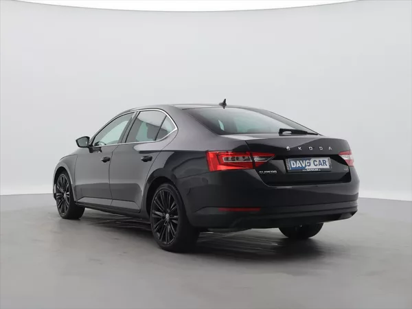 Škoda Superb 2,0 TDI DSG 4x4 CZ Style DPH - foto 5