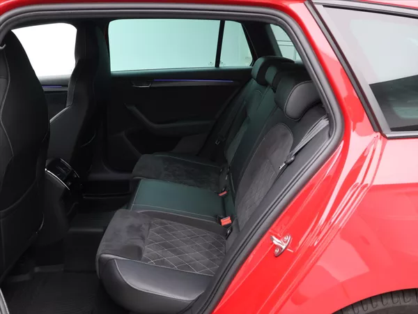 Škoda Superb 2,0 TDI 140kW Sportline 4x4 - foto 14