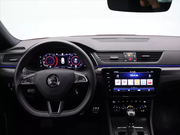 Škoda Superb 2,0 TDI 140kW Sportline 4x4 - foto 22