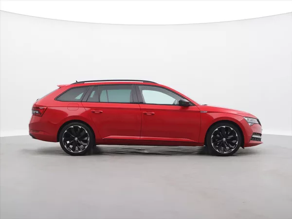 Škoda Superb 2,0 TDI 140kW Sportline 4x4 - foto 8