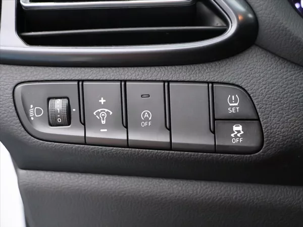 Hyundai i30 1,5 T-GDI N Line SmartKey CZ - foto 14