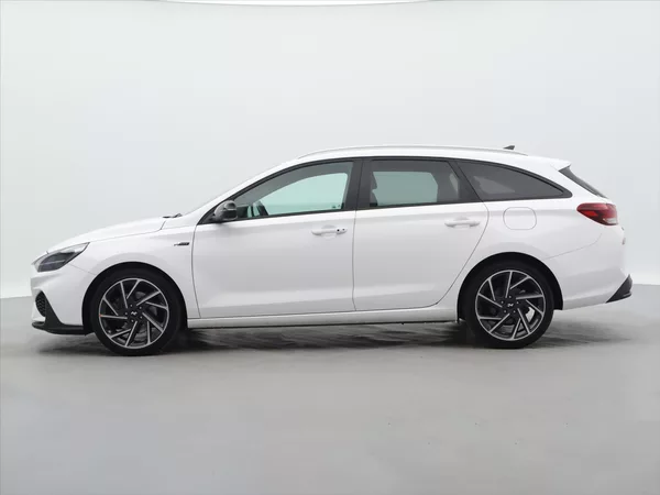Hyundai i30 1,5 T-GDI N Line SmartKey CZ - foto 4