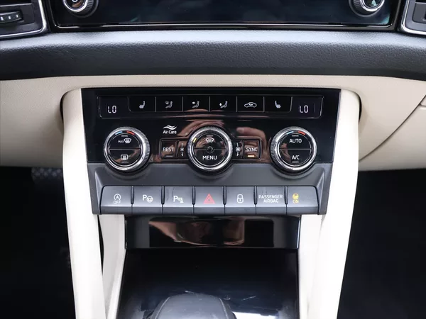 Škoda Kodiaq 2,0 TSI DSG Style 4x4 1Maj DPH - foto 11