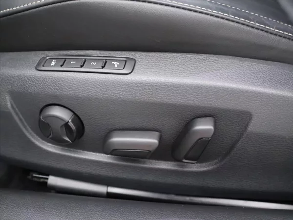 Škoda Superb 2,0 TDi 140kW 4x4 L&K DSG CZ - foto 15