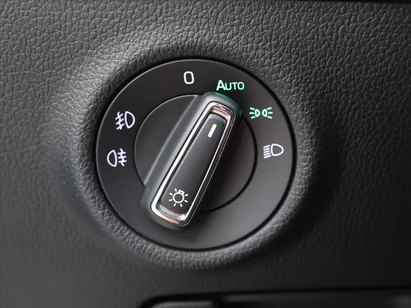 Škoda Superb 2,0 TDi 140kW 4x4 L&K DSG CZ - foto 16