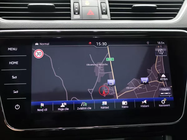 Škoda Superb 2,0 TDi 140kW 4x4 L&K DSG CZ - foto 24