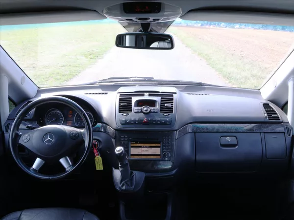 Mercedes-Benz Viano 3,0 CDI 165kW Aut. 6-Míst Tažn - foto 21