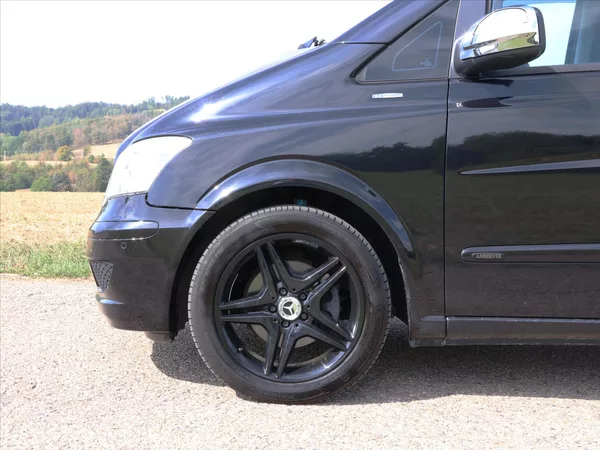 Mercedes-Benz Viano 3,0 CDI 165kW Aut. 6-Míst Tažn - foto 22