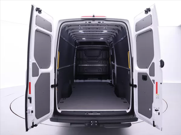 Volkswagen Crafter 2,0 TDI 35 Automat L5H2 Tažné - foto 9