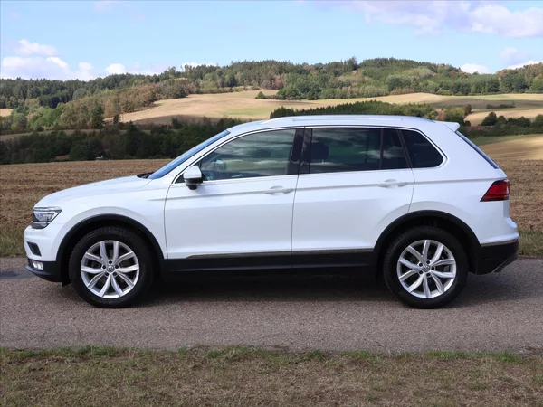 Volkswagen Tiguan 2,0 TDI 110kW DSG 4M Highline - foto 4
