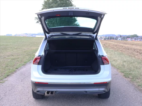 Volkswagen Tiguan 2,0 TDI 110kW DSG 4M Highline - foto 9