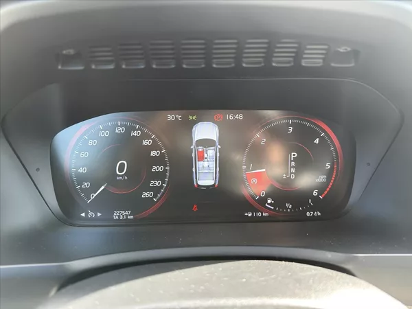 Volvo XC90 2,0 D 165 kW Inscription CZ - foto 15