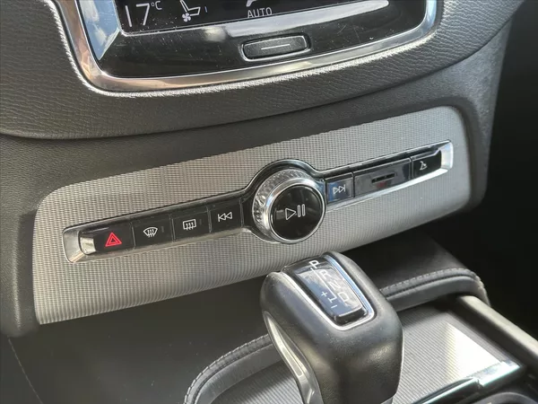 Volvo XC90 2,0 D 165 kW Inscription CZ - foto 20