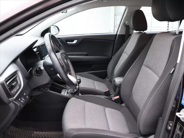 Kia Stonic 1,3 CVVT 61kW CZ Comfort - foto 11