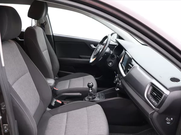 Kia Stonic 1,3 CVVT 61kW CZ Comfort - foto 12