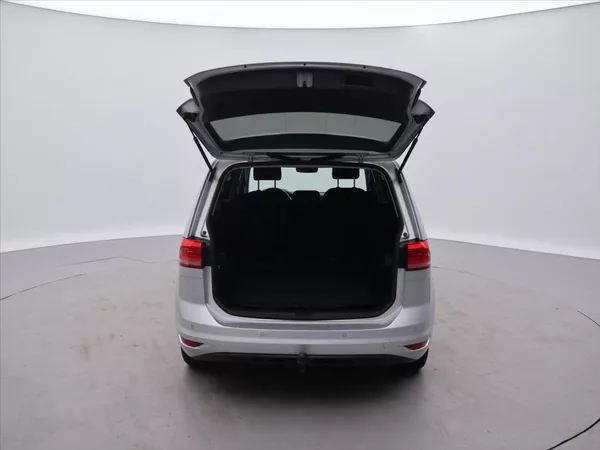 Volkswagen Touran 1,6 TDI 81KW DSG 7-Míst - foto 9