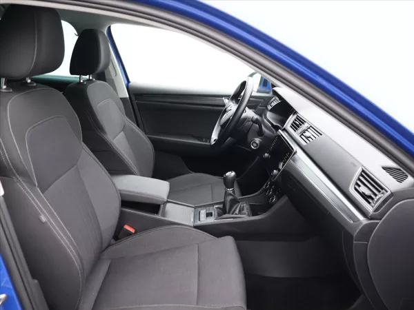 Škoda Superb 2,0 TDI Virtual Matrix Webasto - foto 12