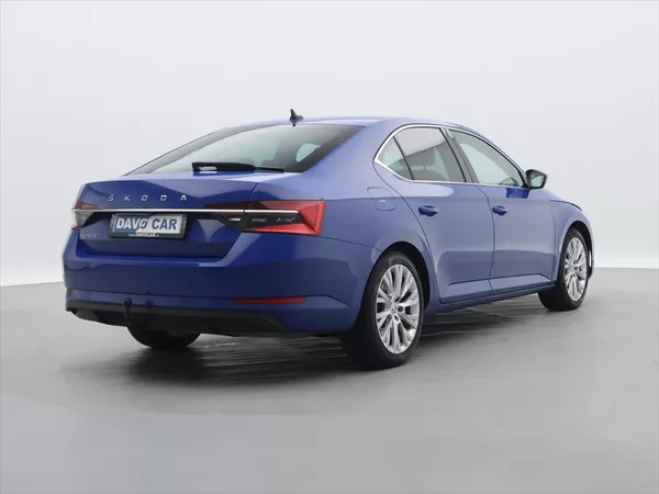 Škoda Superb 2,0 TDI Virtual Matrix Webasto - foto 7
