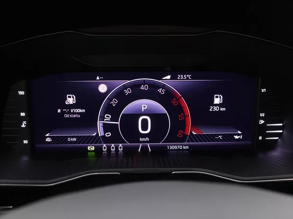 Škoda Superb 2,0 TDI 140kW 4x4 DSG L&K DPH - foto 19