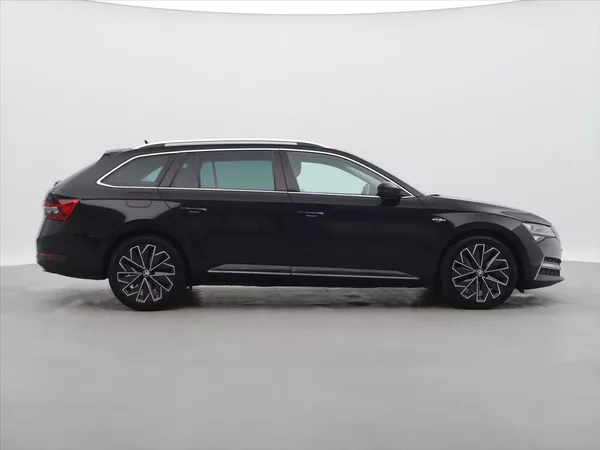 Škoda Superb 2,0 TDI 140kW 4x4 DSG L&K DPH - foto 8
