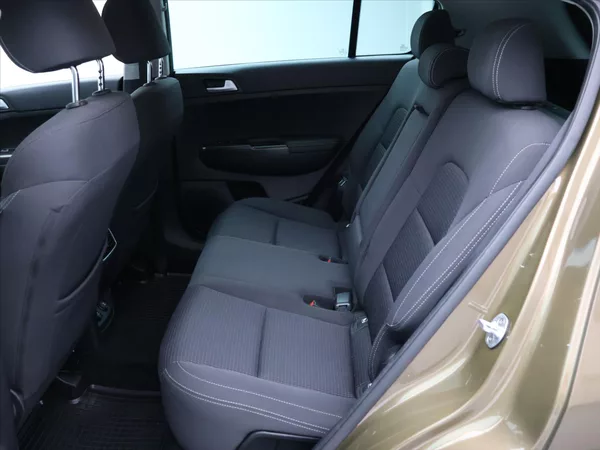 Kia Sportage 2,0 CRDI 136kW Aut. 4x4 CZ DPH - foto 13