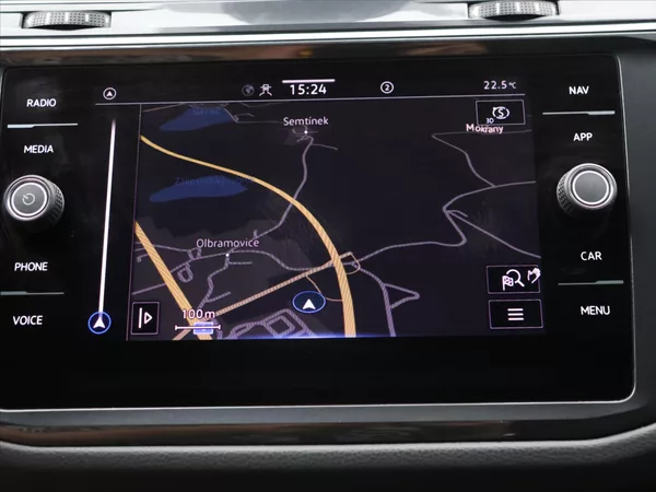 Volkswagen Tiguan 1,4 TSI PHEV 180kW R-Line CZ D - foto 25