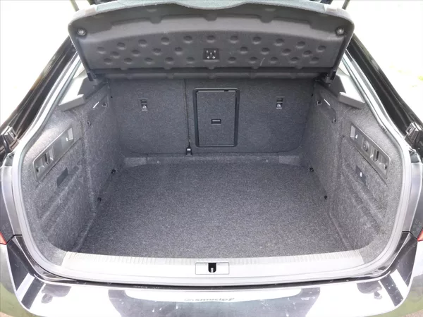 Škoda Superb 2,0 TDI 147kW Style 4x4 Kůže - foto 10