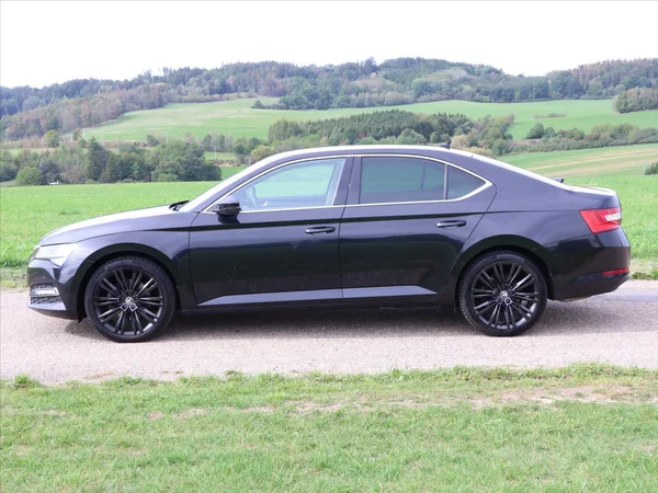 Škoda Superb 2,0 TDI 147kW Style 4x4 Kůže - foto 4