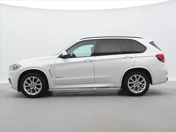 BMW X5 3,0 30d 190 kW CZ DPH xDrive - foto 4