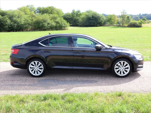 Škoda Superb 2,0 TDI 147kW Style 4x4 DSG CZ