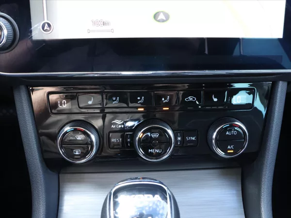 Škoda Superb 2,0 TDI 147kW Style 4x4 DSG CZ - foto 13