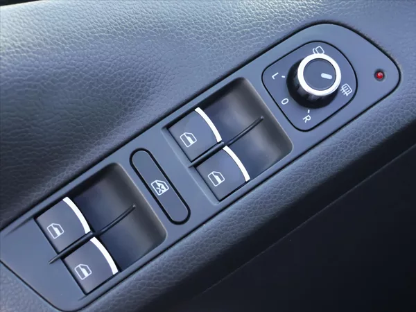 Volkswagen Tiguan 2,0 TSI DSG 4x4 Sport&Style - foto 14