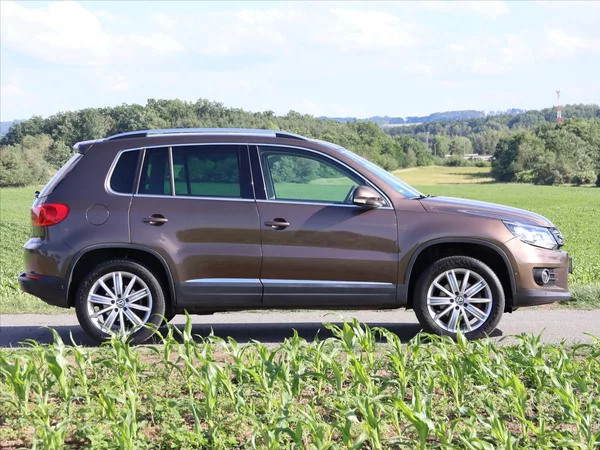 Volkswagen Tiguan 2,0 TSI DSG 4x4 Sport&Style - foto 8