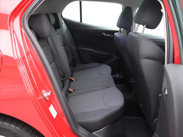 Škoda Fabia 1,5 TSI 110kW DSG Style 1.Maj - foto 12