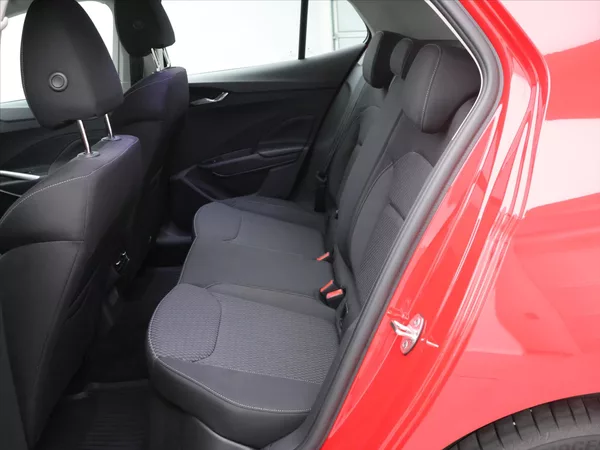 Škoda Fabia 1,5 TSI 110kW DSG Style 1.Maj - foto 13