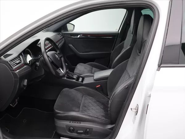 Škoda Superb 2.0 TSI 206kW DSG Sportline - foto 12