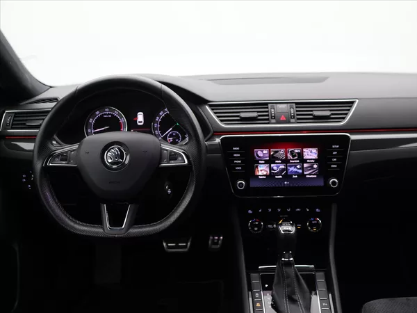 Škoda Superb 2.0 TSI 206kW DSG Sportline - foto 23