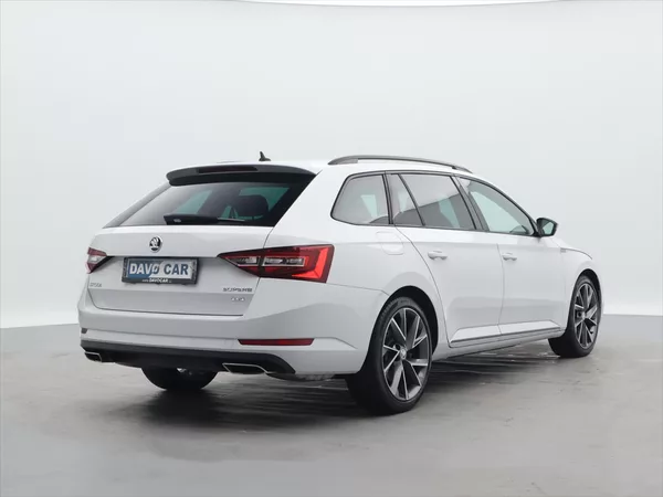 Škoda Superb 2.0 TSI 206kW DSG Sportline - foto 7