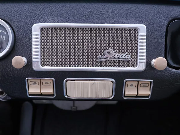Škoda 1,2 40kW Hardtop Renovace - foto 19