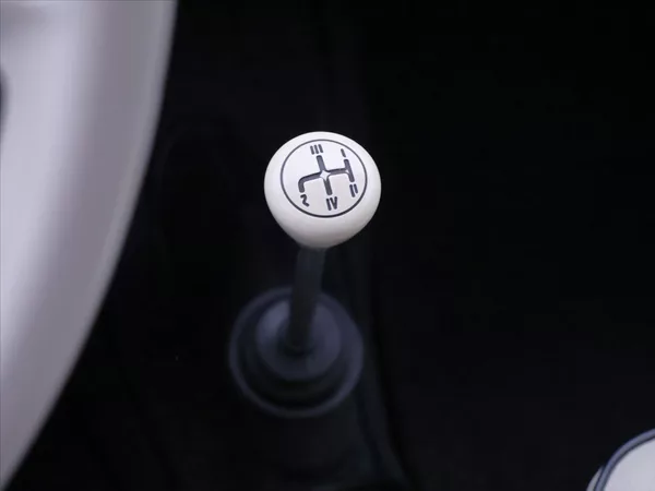 Škoda 1,2 40kW Hardtop Renovace - foto 20
