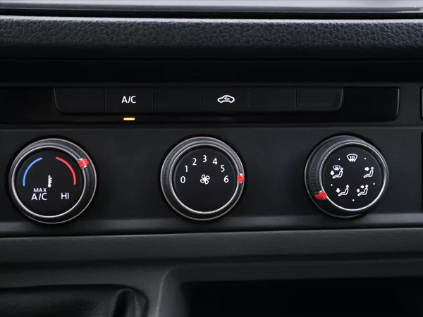 Volkswagen Crafter 2,0 TDI 103kW L2H2 Tažné DPH - foto 13