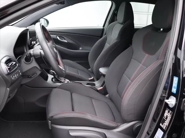 Hyundai i30 1,5 T-GDI 117kW N-Line DPH CZ - foto 11
