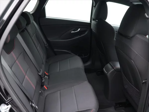 Hyundai i30 1,5 T-GDI 117kW N-Line DPH CZ - foto 13