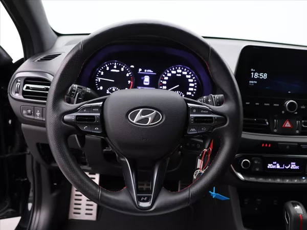 Hyundai i30 1,5 T-GDI 117kW N-Line DPH CZ - foto 17