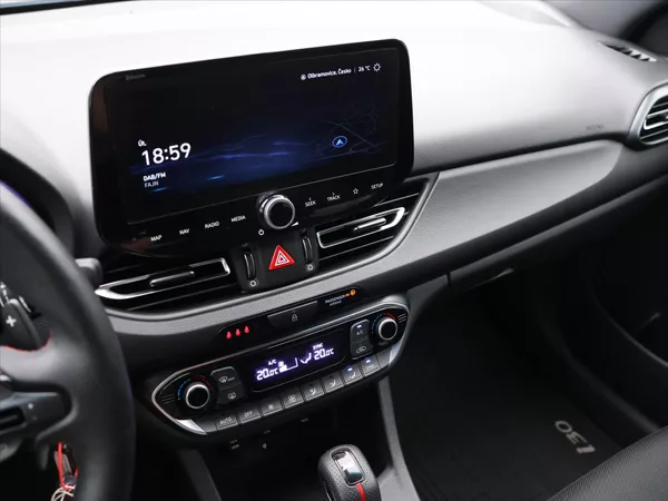 Hyundai i30 1,5 T-GDI 117kW N-Line DPH CZ - foto 23
