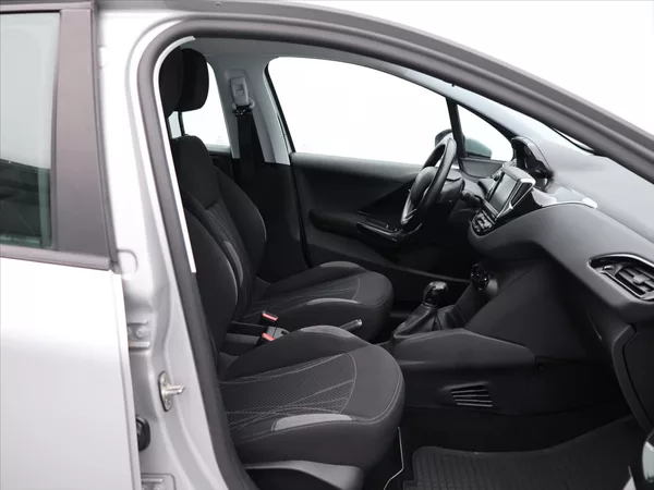 Peugeot 208 1,2 PT 60kW Klima CZ LPG - foto 11