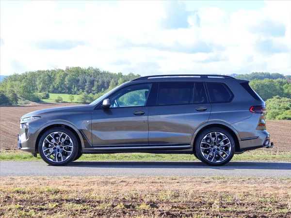 BMW X7 3,0 40d 250kW Xdrive M-Paket D - foto 4