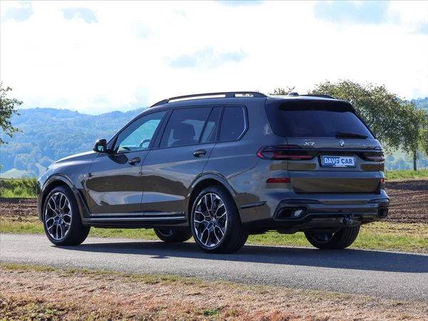 BMW X7 3,0 40d 250kW Xdrive M-Paket D - foto 5
