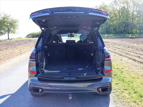 BMW X7 3,0 40d 250kW Xdrive M-Paket D - foto 9